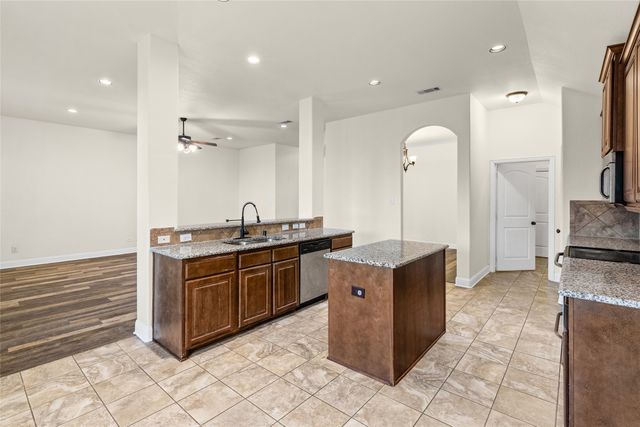 1112 Ethan Drive, Greenville, TX 75402