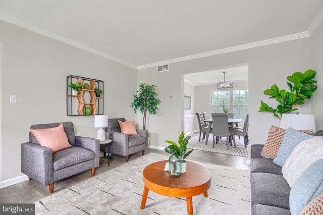 4 PERIWINKLE CT, Baltimore, MD 21219