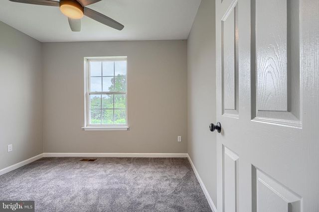 4 PERIWINKLE CT, Baltimore, MD 21219