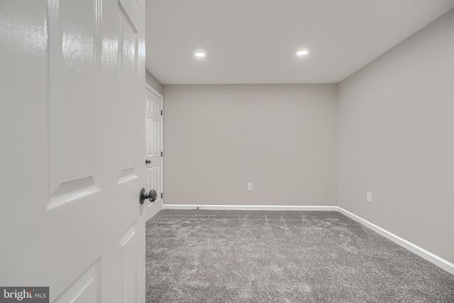 4 PERIWINKLE CT, Baltimore, MD 21219