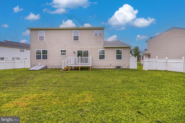 4 PERIWINKLE CT, Baltimore, MD 21219
