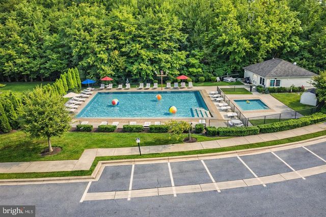4 PERIWINKLE CT, Baltimore, MD 21219