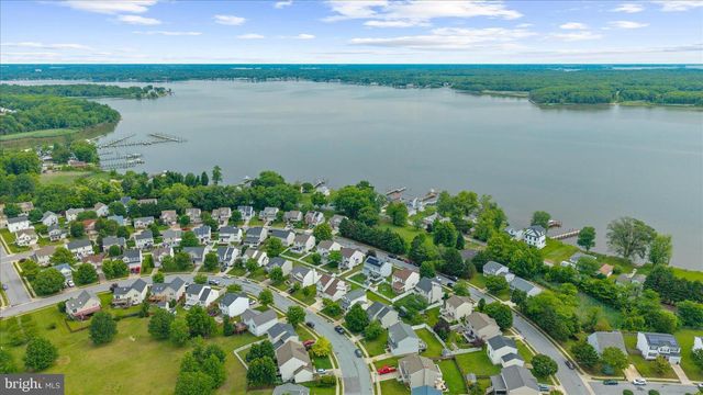 4 PERIWINKLE CT, Baltimore, MD 21219