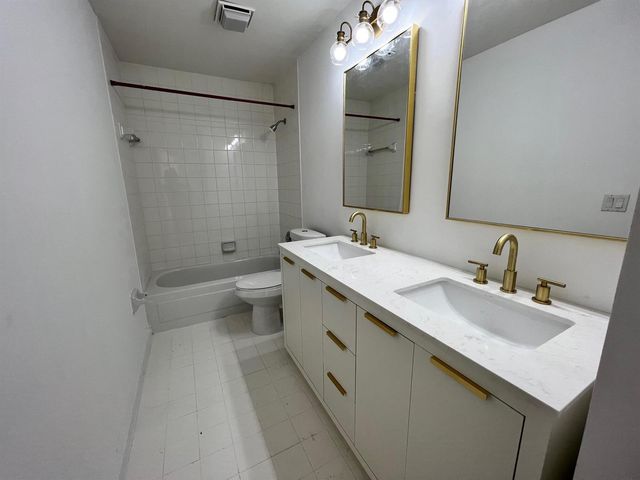 8501 Windy Circle, Boynton Beach, FL 33472