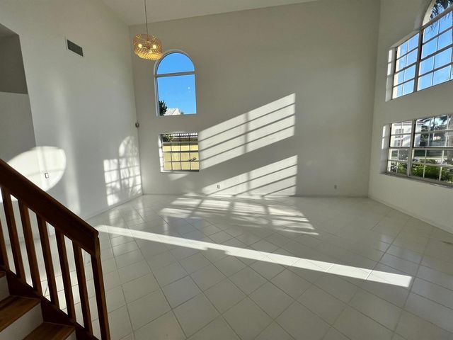 8501 Windy Circle, Boynton Beach, FL 33472