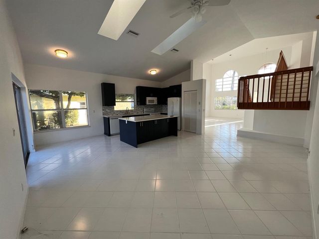 8501 Windy Circle, Boynton Beach, FL 33472