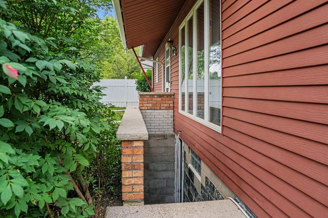 8722 S Sprinkle Road, Portage, MI 49002