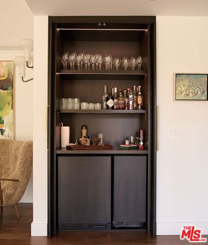 519 Moreno Avenue, Los Angeles, CA 90049