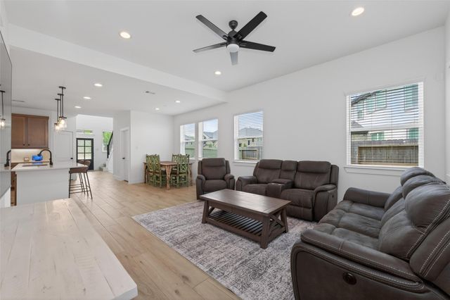 10619 Wild Chives, Conroe, TX 77385