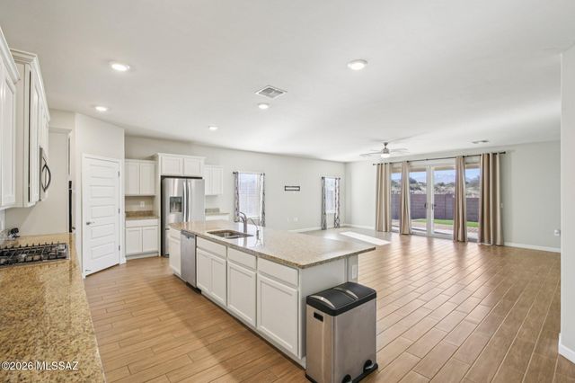 335 W Aberdeen Street, Vail, AZ 85641