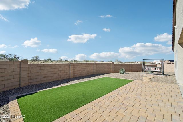 335 W Aberdeen Street, Vail, AZ 85641