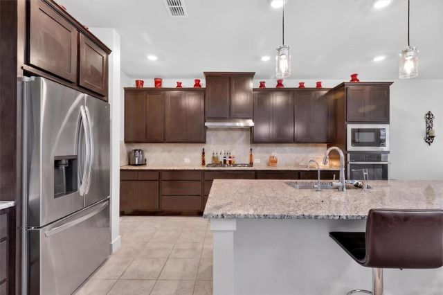 21711 Emerton Crescent Way, Cypress, TX 77433