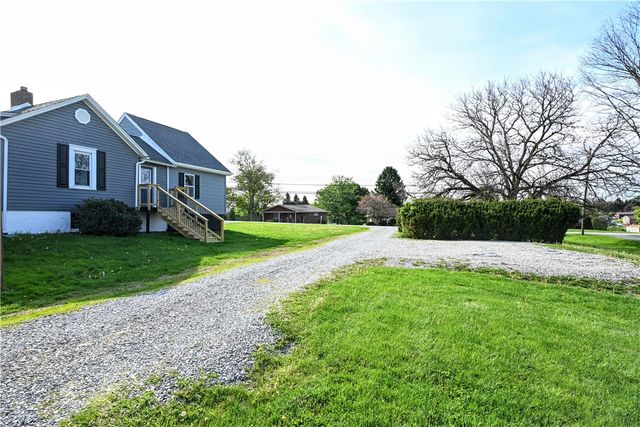 485 Wendel Rd, Hempfield Twp, PA 15642