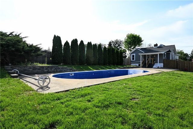 485 Wendel Rd, Hempfield Twp, PA 15642
