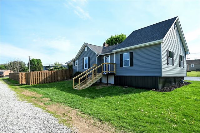 485 Wendel Rd, Hempfield Twp, PA 15642