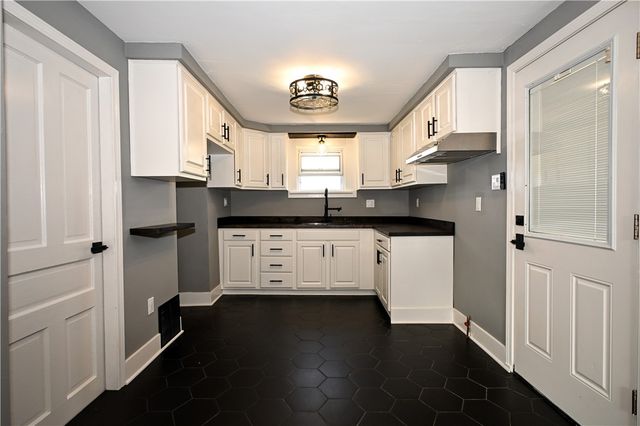 485 Wendel Rd, Hempfield Twp, PA 15642