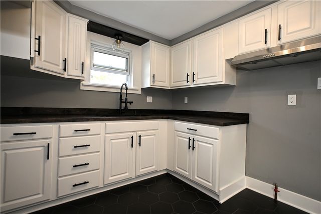 485 Wendel Rd, Hempfield Twp, PA 15642