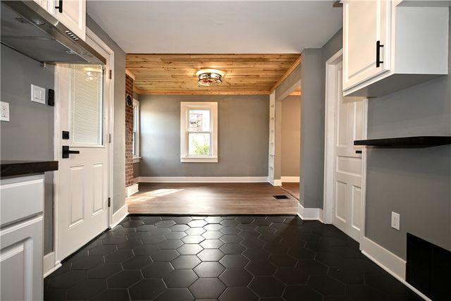 485 Wendel Rd, Hempfield Twp, PA 15642