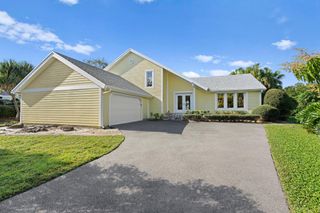 2626 SE Erickson Drive, Port St Lucie, FL 34984