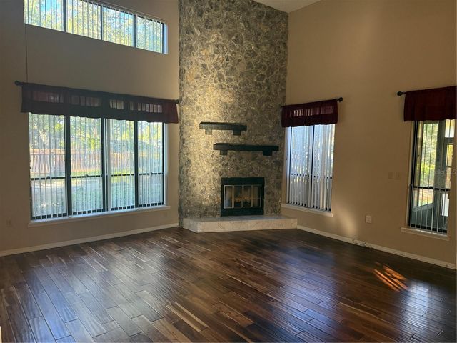 11711 RIDGEVIEW LANE, Seminole, FL 33772