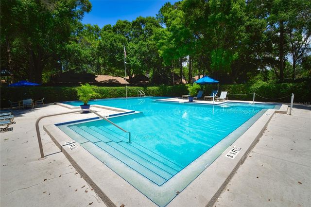 11711 RIDGEVIEW LANE, Seminole, FL 33772