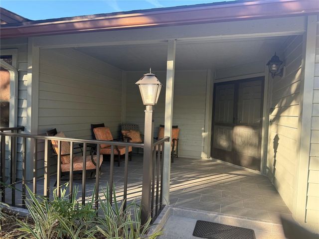 11711 RIDGEVIEW LANE, Seminole, FL 33772