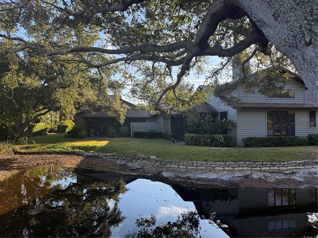 11711 RIDGEVIEW LANE, Seminole, FL 33772