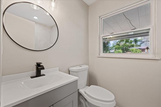 8211 DIAGONAL ROAD N, St Petersburg, FL 33702