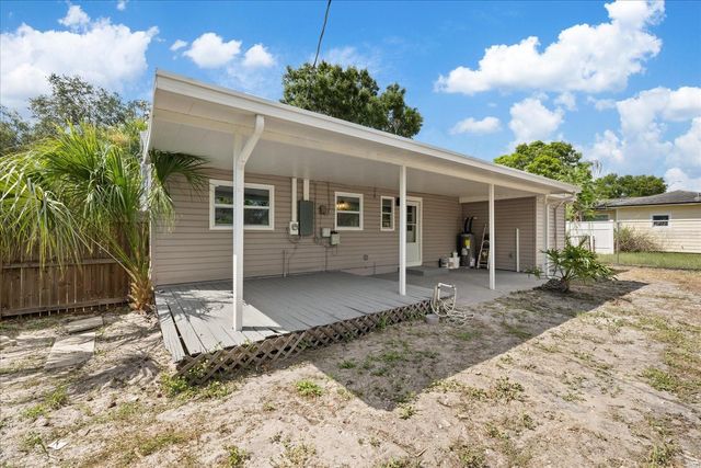 8211 DIAGONAL ROAD N, St Petersburg, FL 33702