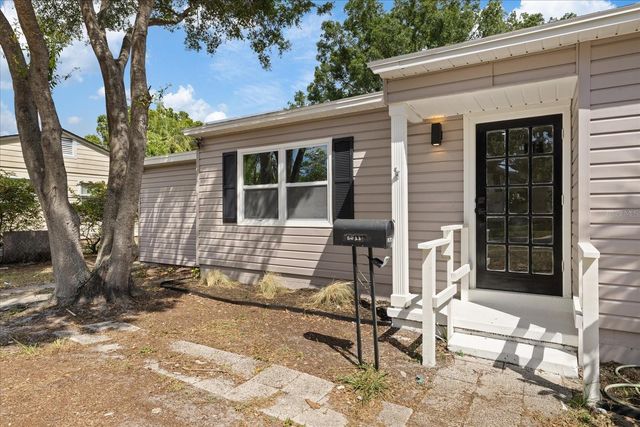 8211 DIAGONAL ROAD N, St Petersburg, FL 33702