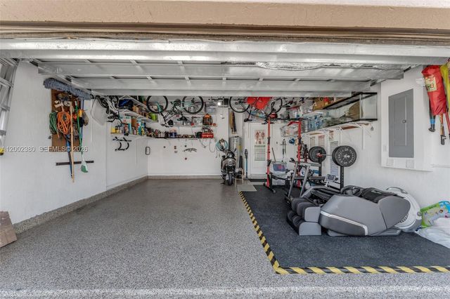 4112 NE 21st Ct, Homestead, FL 33033