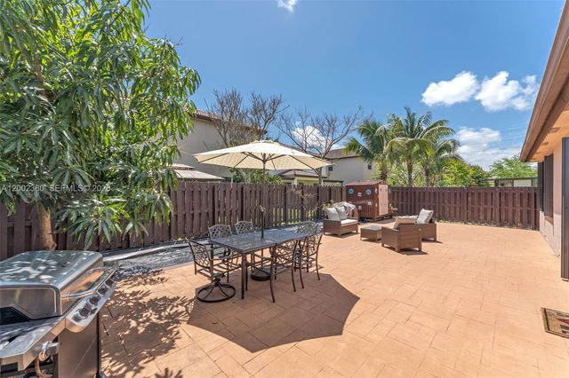 4112 NE 21st Ct, Homestead, FL 33033
