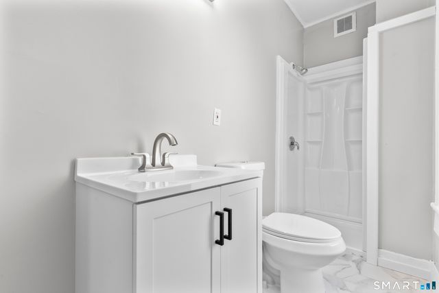 394 Gregory Street 3, Bridgeport, CT 06604