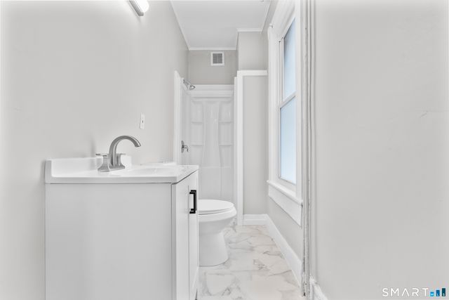 394 Gregory Street 3, Bridgeport, CT 06604