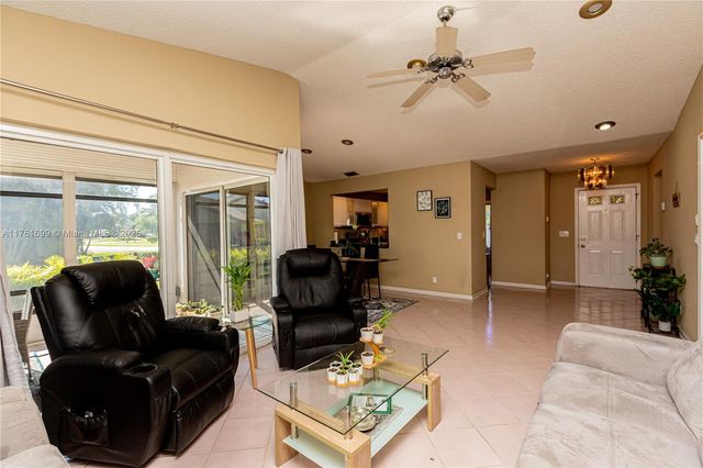 5602 E Parkwalk Cir E 0, Boynton Beach, FL 33472
