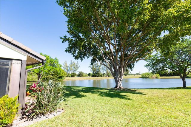 5602 E Parkwalk Cir E 0, Boynton Beach, FL 33472