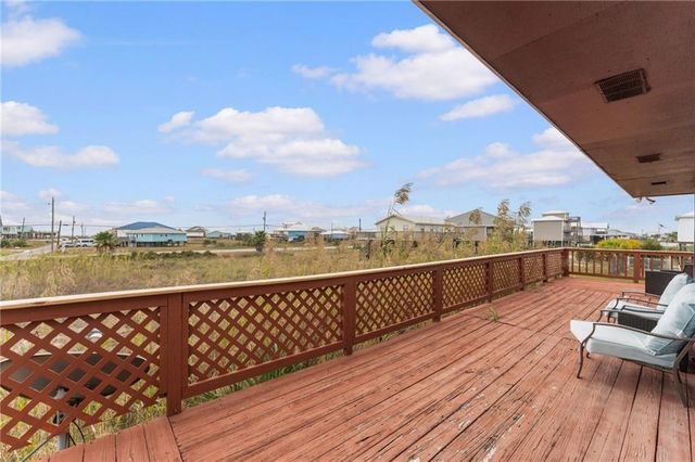 2103 Cadillac Avenue, Dauphin Island, AL 36528