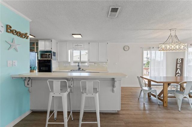 2103 Cadillac Avenue, Dauphin Island, AL 36528