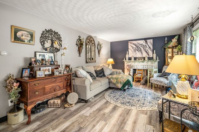 31 Helen Dr, West Boylston, MA 01583