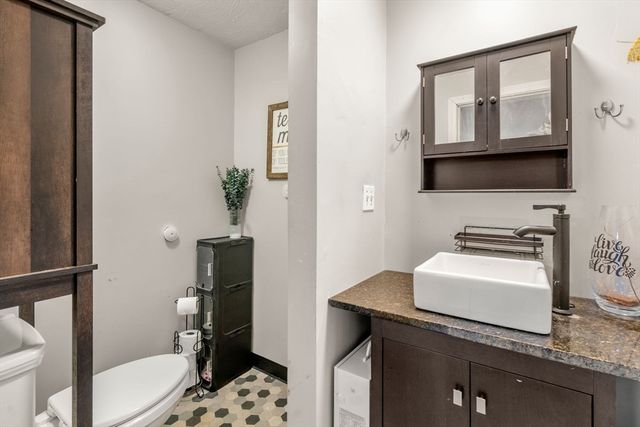 31 Helen Dr, West Boylston, MA 01583