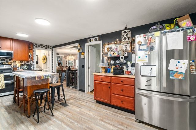 31 Helen Dr, West Boylston, MA 01583