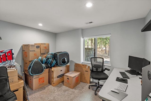 6910 N HARVARD Rd, Newman Lake, WA 99025