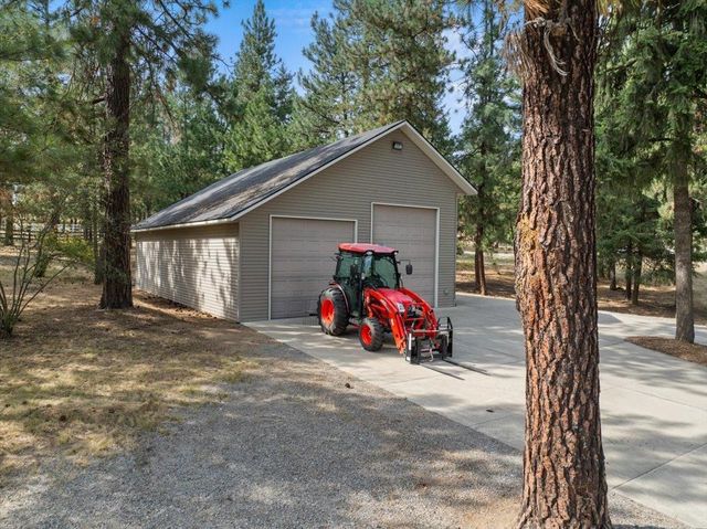 6910 N HARVARD Rd, Newman Lake, WA 99025