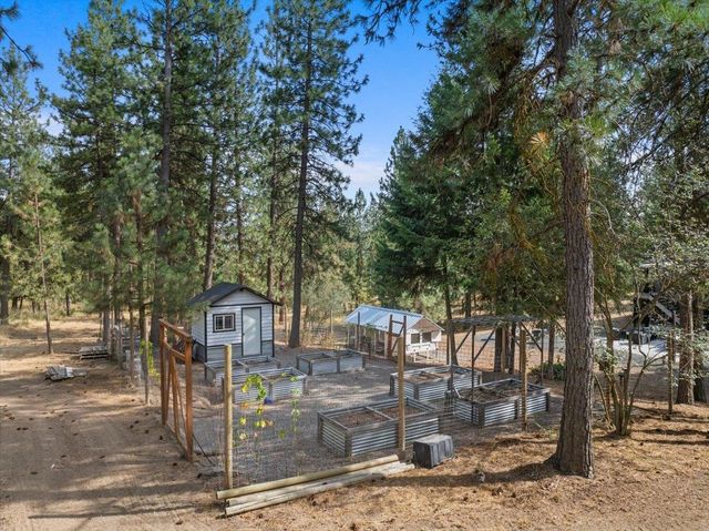 6910 N HARVARD Rd, Newman Lake, WA 99025