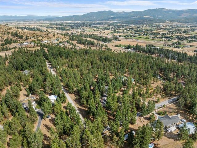 6910 N HARVARD Rd, Newman Lake, WA 99025