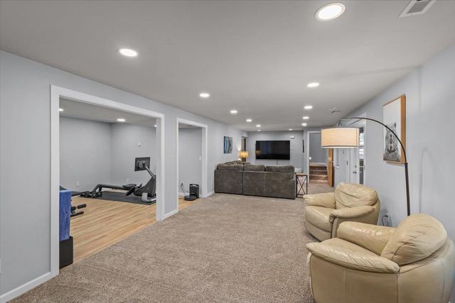6910 N HARVARD Rd, Newman Lake, WA 99025