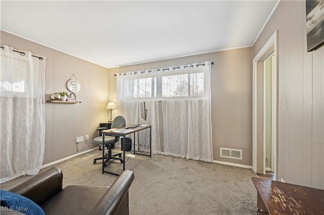 180 Graham Road, Cuyahoga Falls, OH 44223