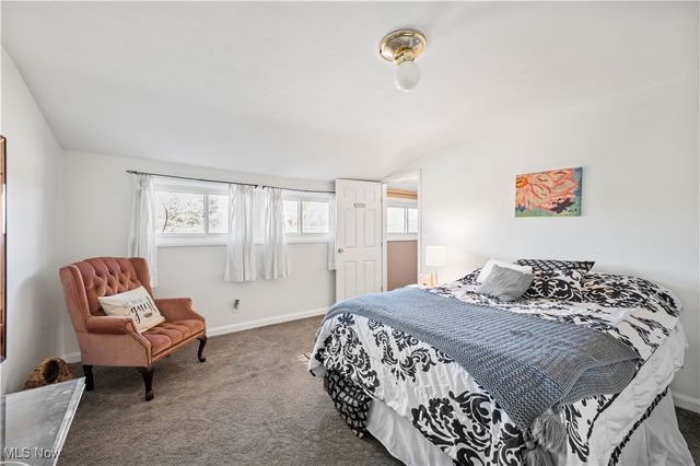 180 Graham Road, Cuyahoga Falls, OH 44223