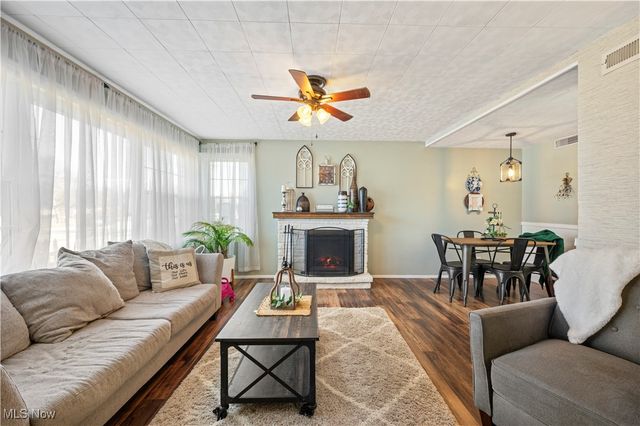 180 Graham Road, Cuyahoga Falls, OH 44223