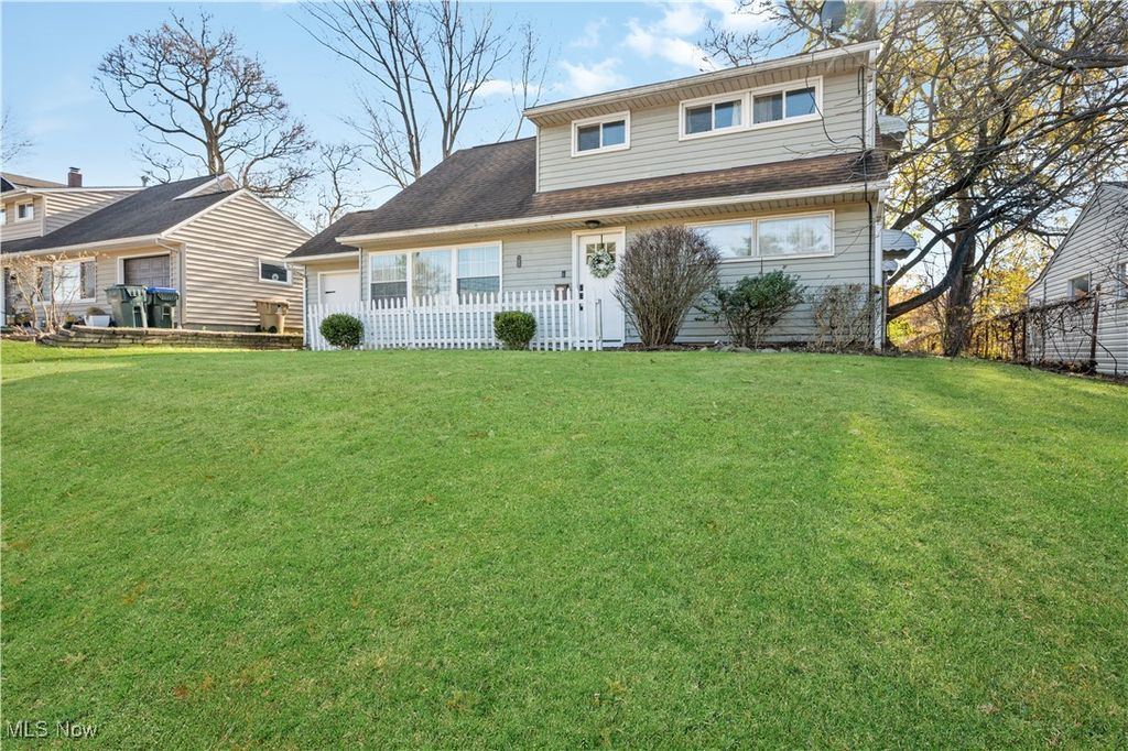 180 Graham Road, Cuyahoga Falls, OH 44223